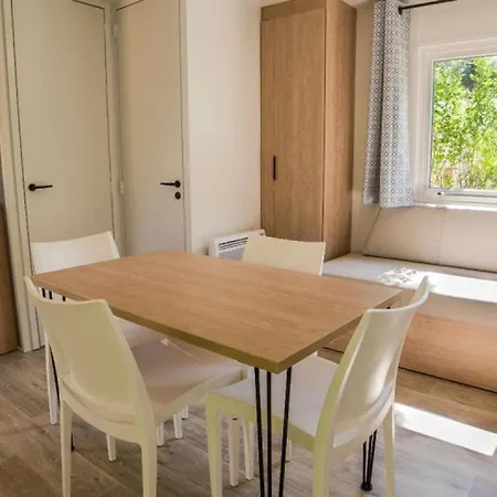 Mobil-home - Clim - 4 Pers. - Api-1-52-2469 * Les Thuiles