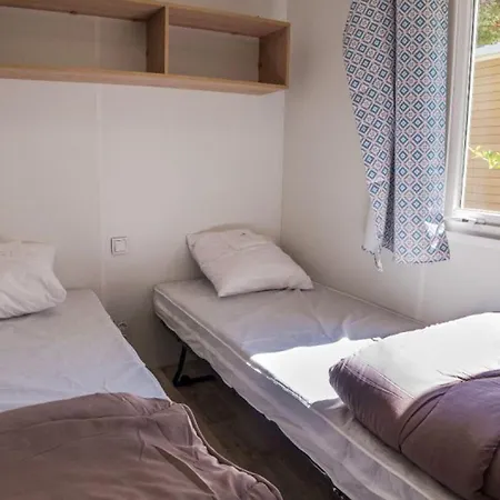 Mobil-home - Clim - 4 Pers. - Api-1-52-2469 * Les Thuiles
